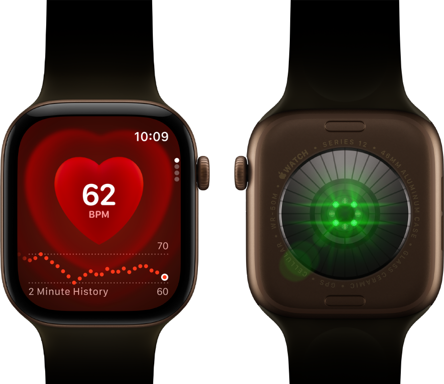 Du „Apple Watch Series 12“ laikrodžiai, aliuminio korpusas, tamsiai bronzinė spalva su alyvuogių spalvos „Sport Band“ dirželiu; viename rodoma širdies ritmo programa, kitame – laikrodžio nugarėlėje esanti sveikatos jutiklių sistema su švytinčiais žaliais LED šviesos diodais