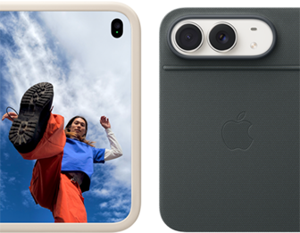 „iPhone Duo“, žvaigždžių balta spalva, smėlio spalvos silikoniniame dėkle, gulsčia padėtimi, visiškai atlenktas horizontaliai, viršuje kairėje „Dual Fusion“ kameros, dėklas dengia galinę pusę ir priekinio ekrano išorinį kraštą, dešinėje išoriniame ekrane rodomas žmogaus portretas. „iPhone Duo“, žvaigždžių balta spalva, visiškai atlenktas horizontaliai, tamsiai mėlynas dėklas-knygelė su stovu, visiškai atlenktas horizontaliai, galinėje pusėje matomos 48 MP „Dual Fusion“ galinės kameros, du objektyvai