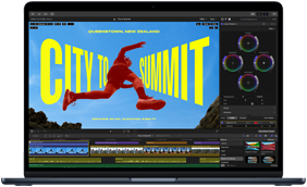 „MacBook Air“ screen, partial view, showing video editing to demonstrate M5 chip capabilities