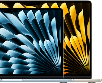 Two „MacBook Air“ laptops demonstrating relative sizes of displays: 13,6 inches and 15,3 inches, measured diagonally