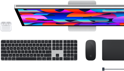 „Mac“ accessories: AirPods, Studio Display, „„Magic Keyboard““, Magic Mouse, Magic Trackpad, „MagSafe“ charging cable